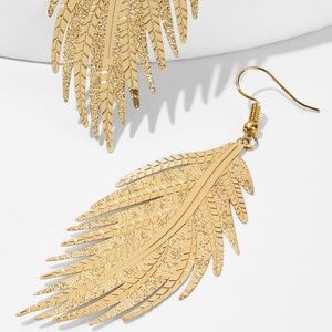 Gold Lightweight Delicate Etched Leaf Earring